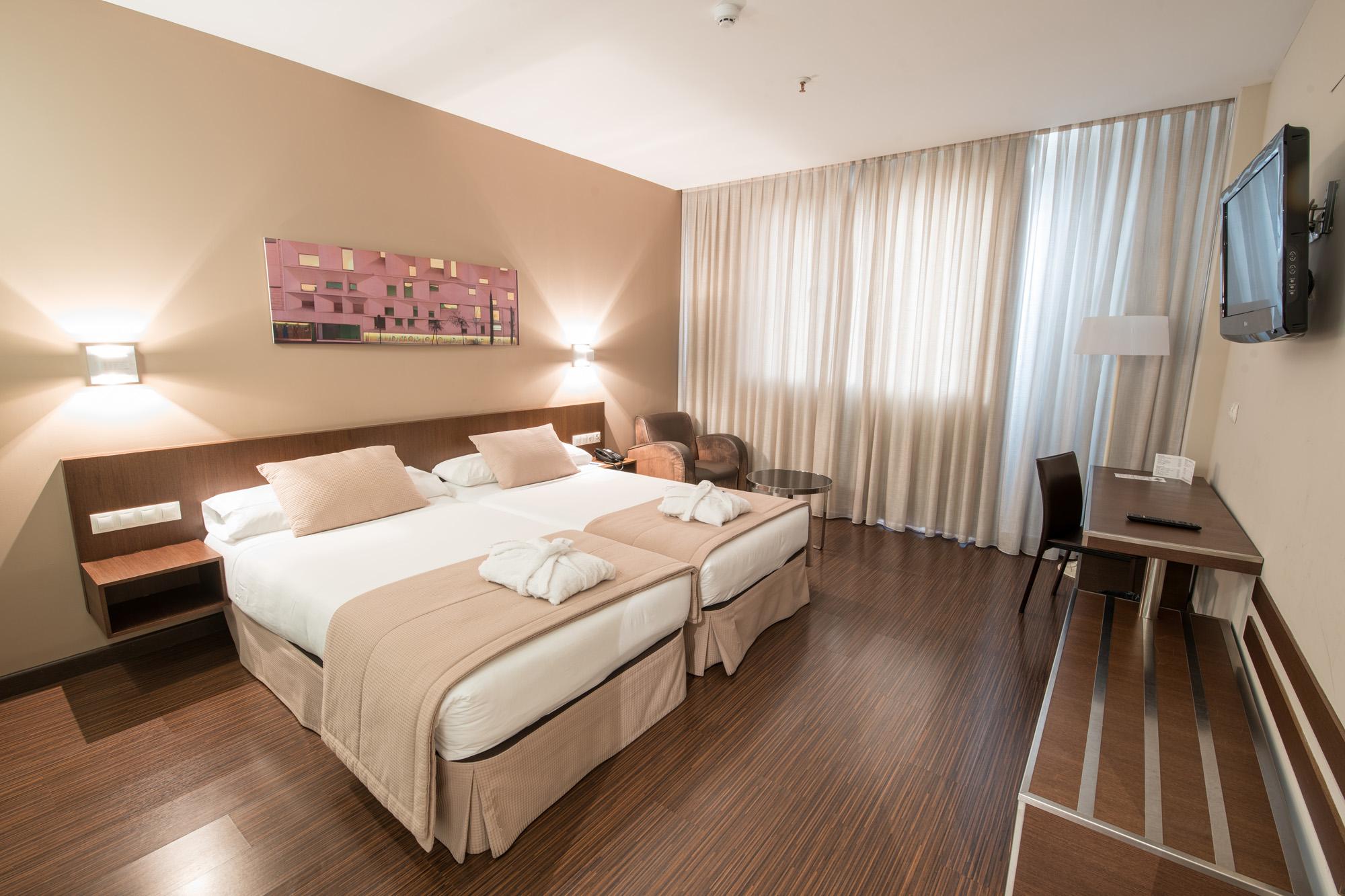 Arva Abad San Antonio Hotel Leon Bagian luar foto